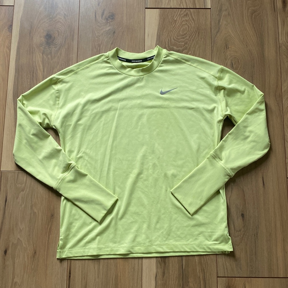 Women’s Nike dri fit long sleeve